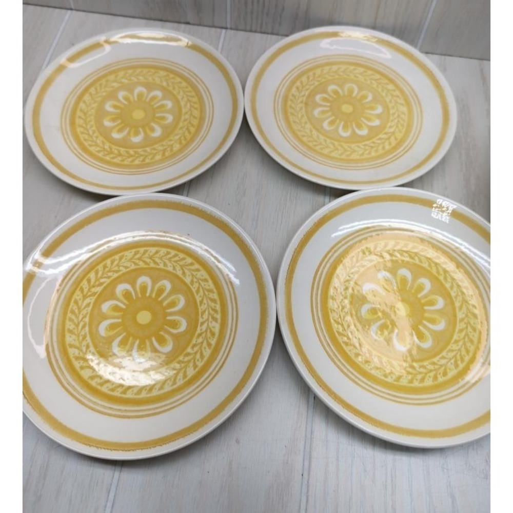 Royal China Casablanca‎ golden yellow flower white 4 dessert bread butter plates
